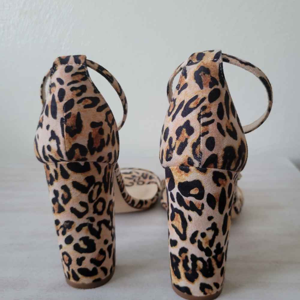 Lulas Leopard Ankle Strap Open-Toed Heeled Sandals Size 7. - Picture 4 of 6